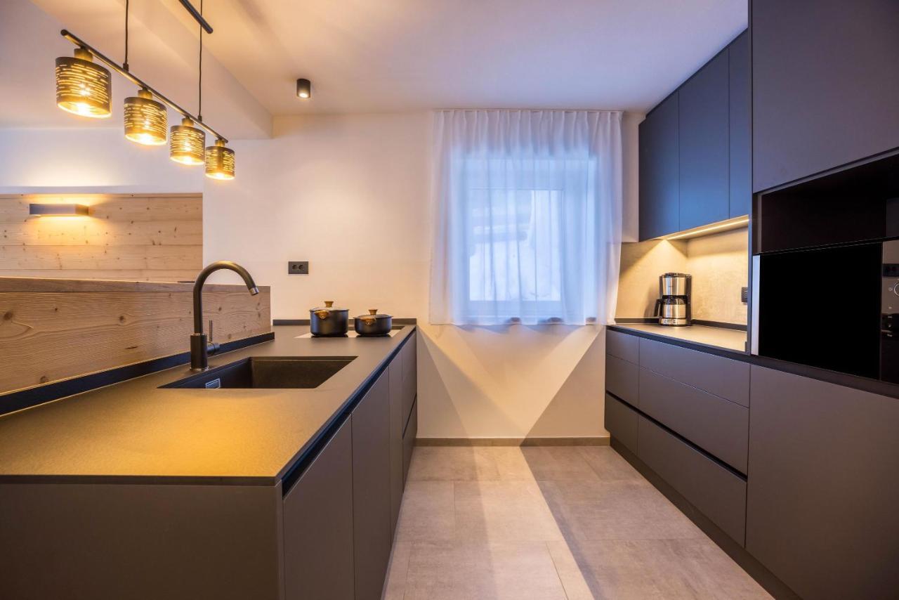 Apartments Armeri Black Dolomites San Vigilio Di Marebbe Eksteriør bilde